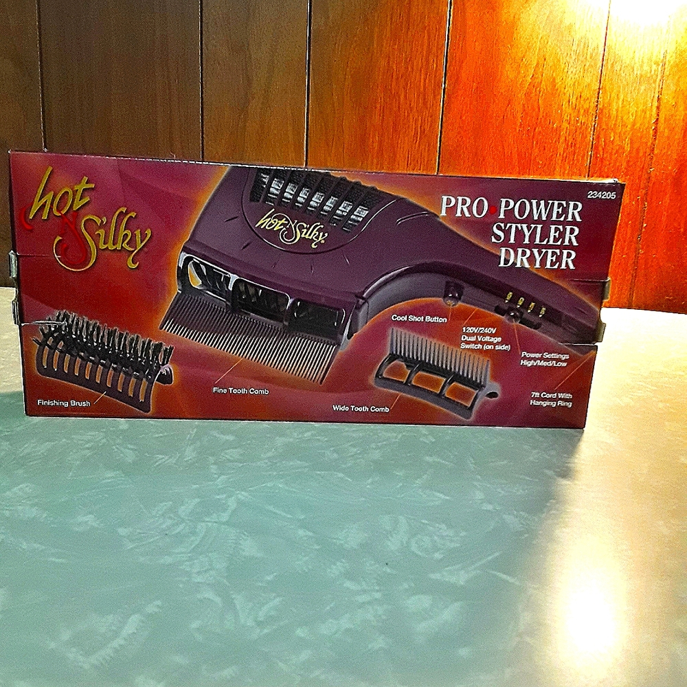 Pro Power Styler Dryer with attachments
